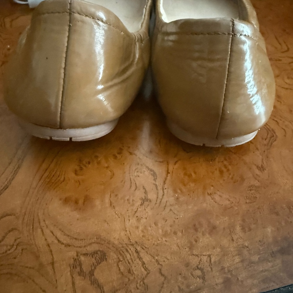 Prada Tan Moccasins Sz 38 with Bow Detail - Picture 4 of 10
